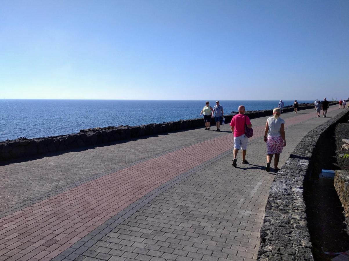 Aqua Apt Sunrise & Sea Views Costa Teguise Bagian luar foto